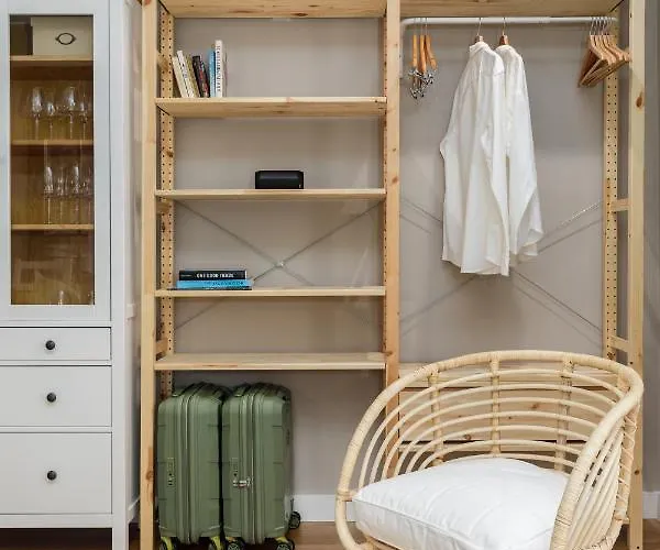 Azure Breeze - Coastal Chic Getaway By The Sea Holiday home
