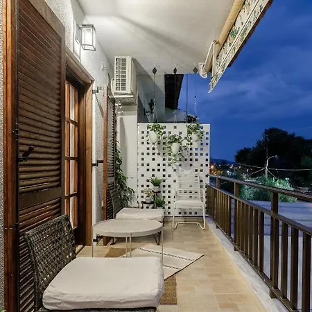 Nyaraló Azure Breeze - Coastal Chic Getaway By The Sea