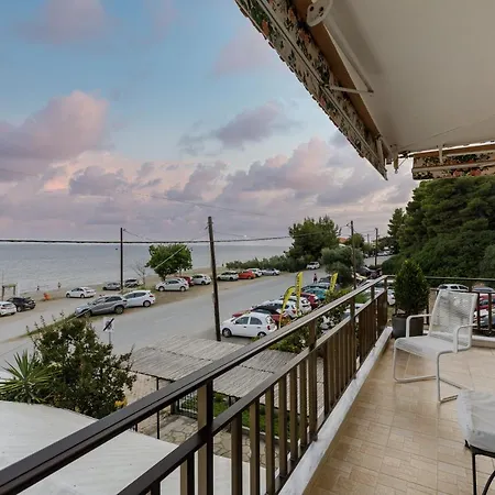Nyaraló Azure Breeze - Coastal Chic Getaway By The Sea Pszakúdia