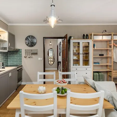 Azure Breeze - Coastal Chic Getaway By The Sea Nyaraló