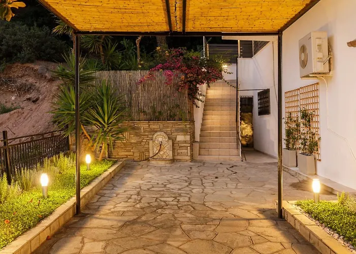 Azure Breeze - Coastal Chic Getaway By The Sea Case de vacanță
